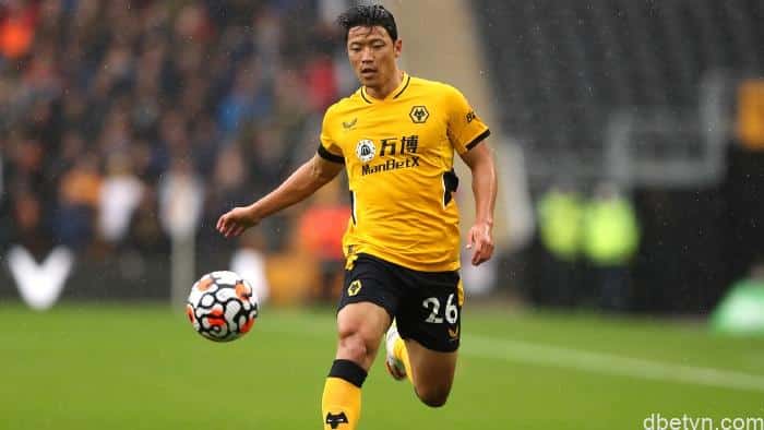 Top 10 cầu thủ Châu Á đắt giá nhất: Son Heung Min dẫn đầu 6
